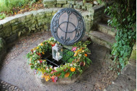 Секрет знаменитої криниці Chalice Well!